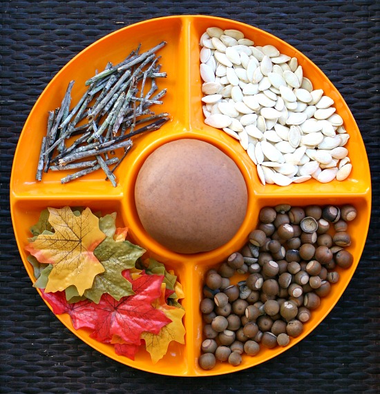 Pumpkin-Play-Dough-Invitation-to-Play