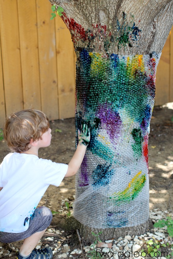 Rainbow Bubble Wrap Tree from Twodaloo