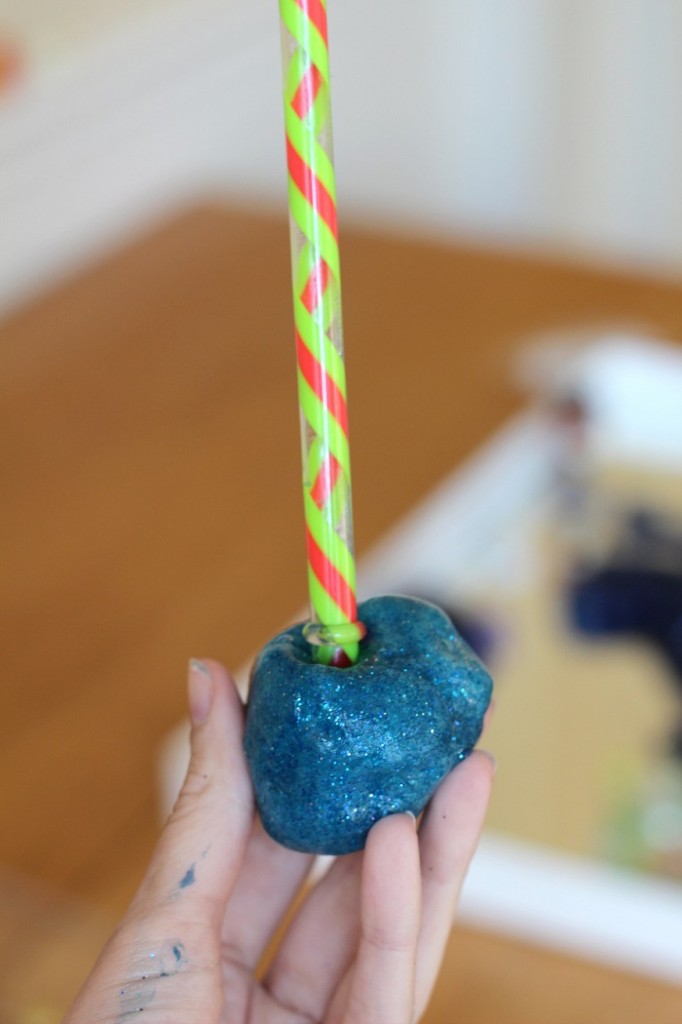 Straw in a ball of gak Straw in a ball of gak